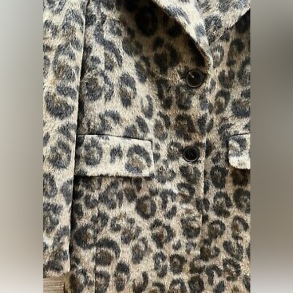 Leopard Print Wool Blend Coat
Camel Leopard Coat by kate spade New York - Picture 5 of 10